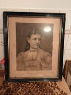 Portret van H.M. Wilhelmina in lijst, Antiek en Kunst, Kunst | Tekeningen en Foto's, Ophalen