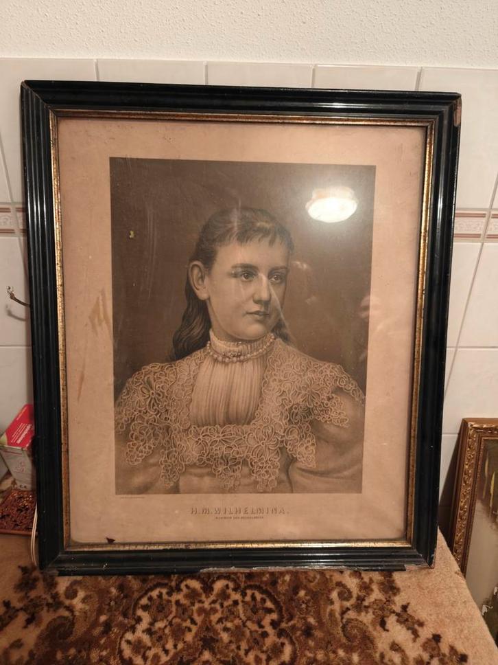 Portret van H.M. Wilhelmina in lijst, Antiek en Kunst, Kunst | Tekeningen en Foto's, Ophalen