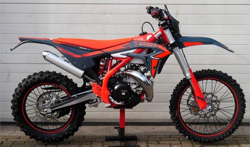 BETA 300 XTRAINER (bj 2024), Motoren, Motoren | Overige merken, Particulier, Crossmotor