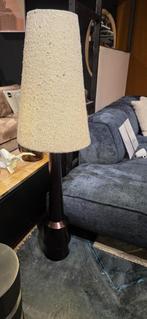 Vloerlamp Bouclé en metaal 146cm | Hoge Korting!, Bornsestraat, Modern design, JaRa, Metaal