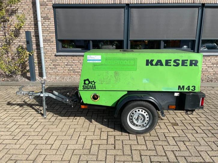 Kaeser M43 Kubota 4,2 m3 / min 7 Bar 30 kW Mobiele Silent Di, Zakelijke goederen, Machines en Bouw | Pompen en Compressoren, Ophalen of Verzenden