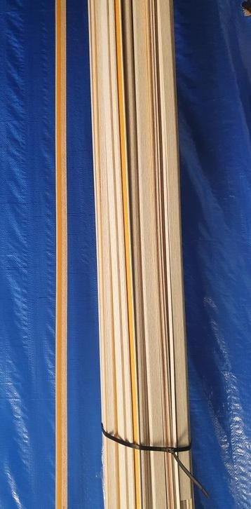 25 stuk houten plakplinten Montana AC- 0720 voor laminaat