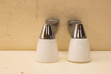 2 stuks wandlampjes 44999 beschikbaar voor biedingen