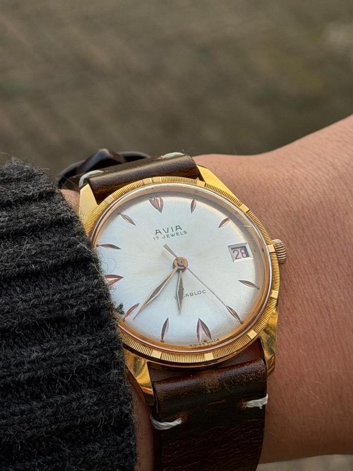 Vintage Avia 17 Jewels Incabloc Polshorloge, Sieraden, Tassen en Uiterlijk, Horloges | Antiek, Polshorloge, Overige merken, Overige materialen