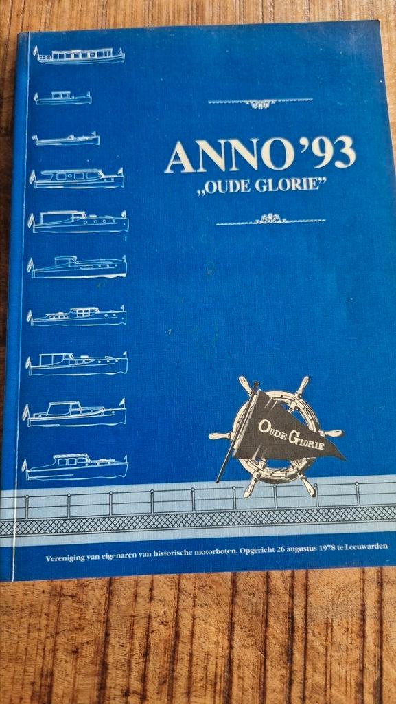 Oude glorie, Anno'93., Boeken, Hobby en Vrije tijd, Zo goed als nieuw, Overige onderwerpen, Ophalen of Verzenden