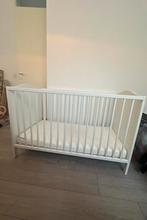IKEA Sundvik babybedje - Zo goed als nieuw!, Kinderen en Baby's, Babywiegjes en Ledikanten, Ophalen, Zo goed als nieuw, Ledikant