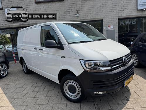 Volkswagen Transporter 2.0 TDI L1H1 Trekhaak Navi Distr VV, Auto's, Bestelauto's, Bedrijf, ABS, Airbags, Airconditioning, Bluetooth