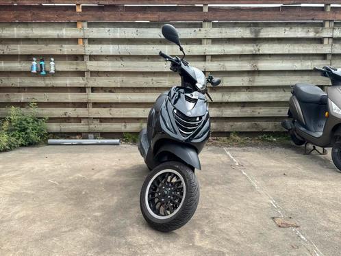 Piaggio zip 180cc, Fietsen en Brommers, Scooters | Piaggio, Zo goed als nieuw, Zip, Ophalen