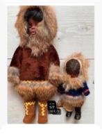 2 x Eskimo familie pop, Canada, moeder, kind, 30-14 cm, Ophalen of Verzenden, Zo goed als nieuw, X, Pop