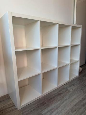 Witte IKEA KALLAX kast - 112x147 cm beschikbaar voor biedingen