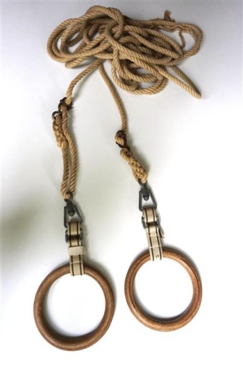 Vintage ringen gymzaal + lang touw turnen, Sport en Fitness, Turnen, Gebruikt, Materiaal, Kindermaat 146 t/m 176, Ophalen of Verzenden