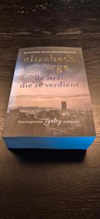 Elizabeth George - De straf die ze verdient, Ophalen of Verzenden, Zo goed als nieuw, Nederland, Elizabeth George
