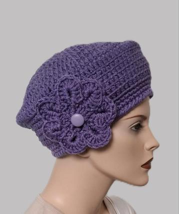 Handgemaakte Gehaakte Baret - Lila beschikbaar voor biedingen