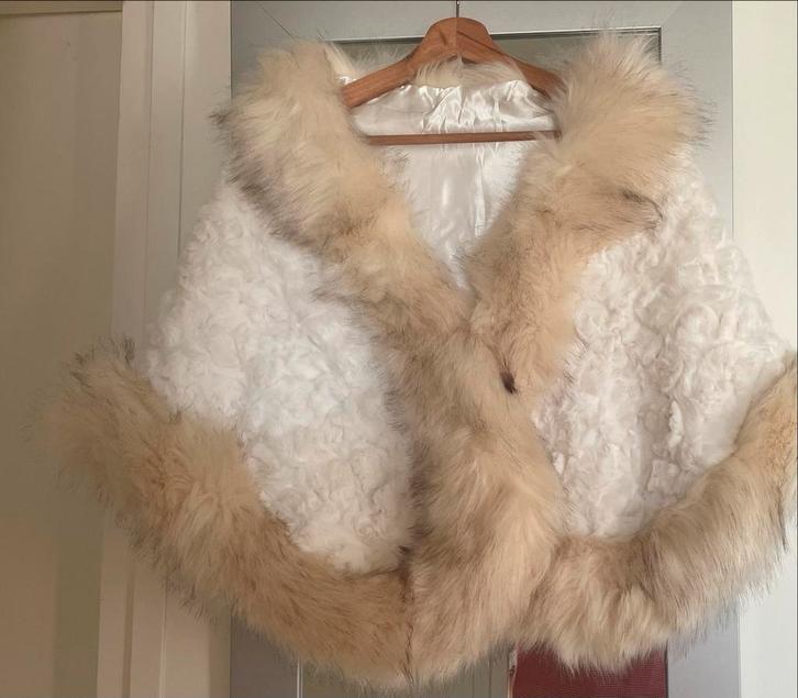 Winterbruid Stola Cape Nieuw, Kleding | Dames, Trouwkleding en Trouwaccessoires, Nieuw, Accessoires, Wit, Ophalen of Verzenden