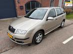 Skoda Fabia Combi 1.4-16V Elegance apk t/m 23-06-2024, Auto's, 47 €/maand, Origineel Nederlands, Te koop, 5 stoelen