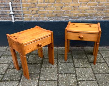 Vintage Grenen Nachtkastjes - Set van 2 beschikbaar voor biedingen