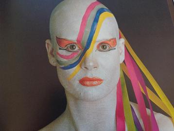 Boek: Faces, fantasy, make up. beschikbaar voor biedingen