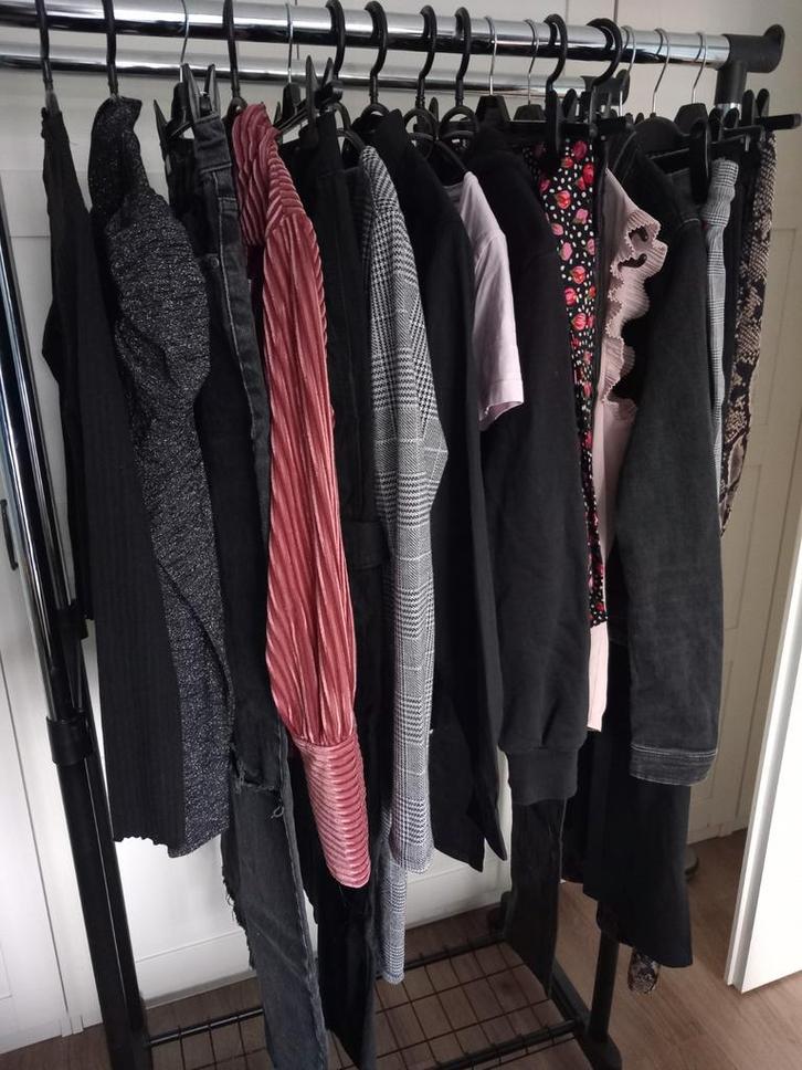 Pakket mooie dameskleding/meidenkleding maat XS/S, Kleding | Dames, Dames-kledingpakketten, Ophalen