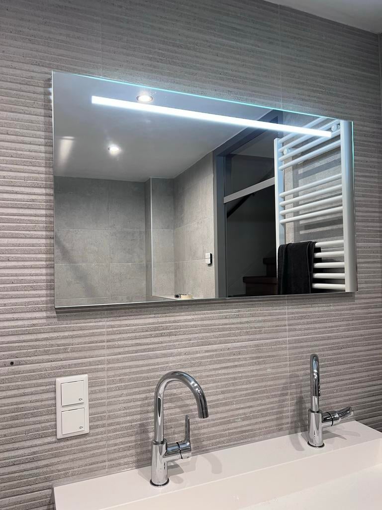 Badkamerspiegel met LED verlichting - 100x60cm, Ophalen, Nieuw, 75 tot 100 cm, Minder dan 100 cm
