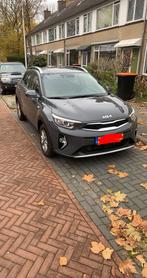 Lease overname Kia Stonic 1.0 automaat 30dkm p/m 2022 120pk, Auto's, 1160 kg, 450 kg, Origineel Nederlands, 19 km/l
