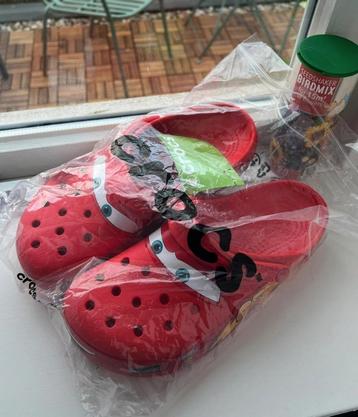Crocs x Cars 43 beschikbaar voor biedingen