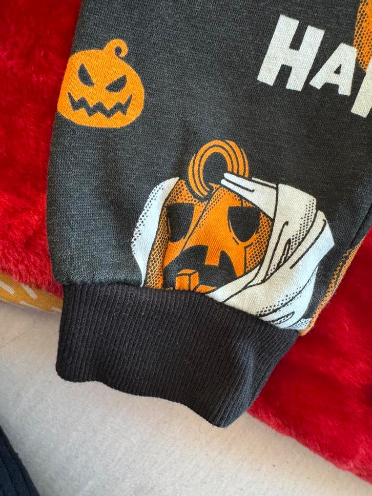 Halloween pakje jongens 104, Kinderen en Baby's, Kinderkleding | Maat 104, Zo goed als nieuw, Jongen, Setje, Ophalen of Verzenden