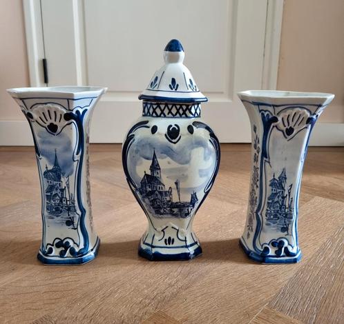 Te koop een mooie "Delfs blauwe" 3 delige kastset., Antiek en Kunst, Antiek | Vazen, Ophalen of Verzenden