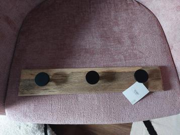 Nieuw! Kapstokje Hout/Zwart 43 cm. beschikbaar voor biedingen