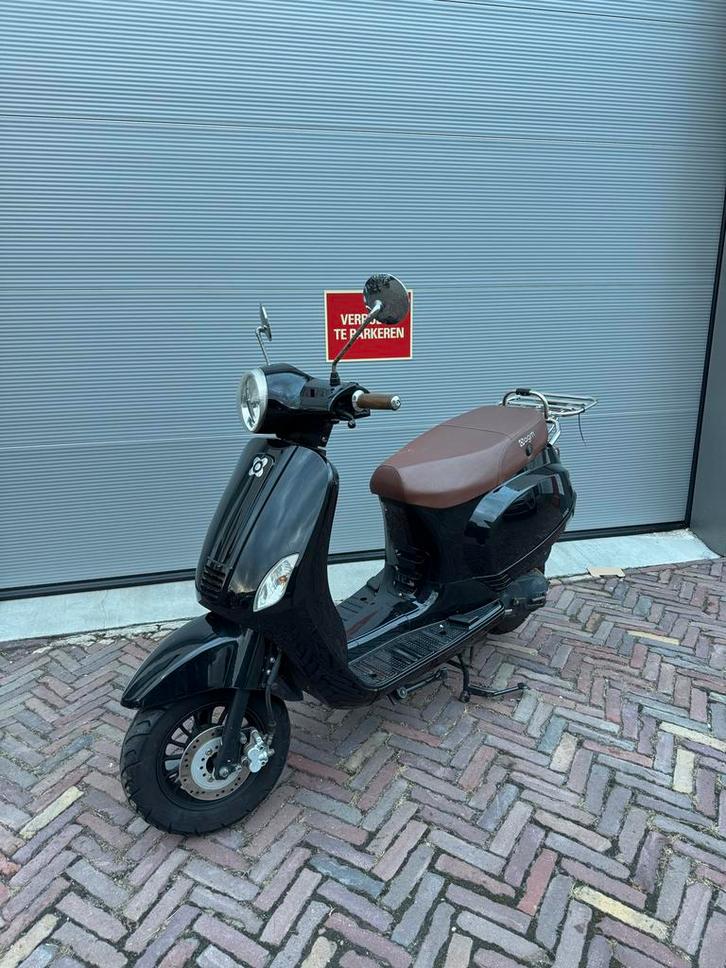 AGM LX50 - Zwart - 2013 - 2755km, Fietsen en Brommers, Scooters | Overige merken, Gebruikt, Maximaal 25 km/u, Benzine, Ophalen
