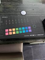 Roland Groovebox MC-707 GLOEDNIEUW, Muziek en Instrumenten, Drumcomputers, Ophalen, Nieuw, Roland