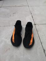 Yeezy zwart oranje, Ophalen of Verzenden, Zo goed als nieuw, Zwart