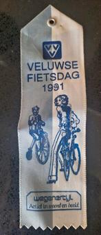 Veluwe Fietsdag 1991- Almelo Fiets- Vierdaagse 1998 vaantje, Ophalen of Verzenden, Zo goed als nieuw, Gebruiksvoorwerp