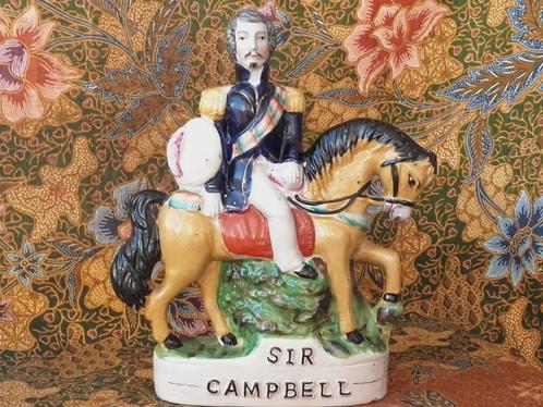 Mooi antiek beeld uit Engeland van Sir Campbell op paard., Antiek en Kunst, Antiek | Porselein, Ophalen of Verzenden