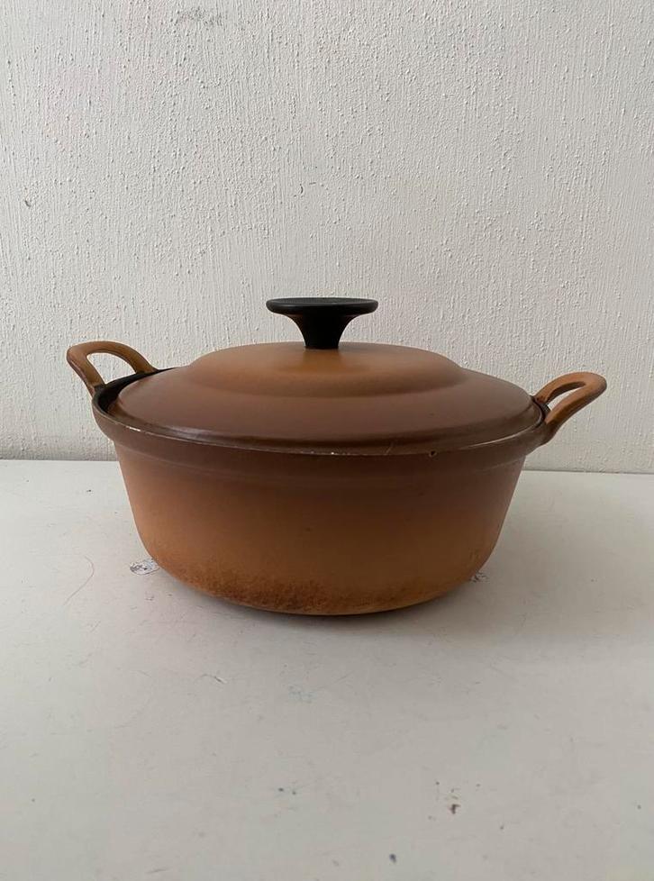 Le Creuset gietijzeren pan / braadpan , 22 cm, Huis en Inrichting, Keuken | Potten en Pannen, Zo goed als nieuw, Koekenpan of Braadpan