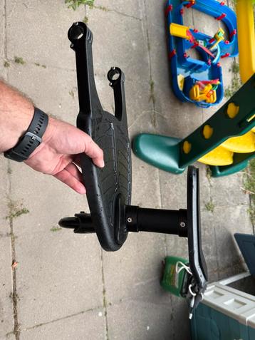 Meerijdplankje met zitje voor achter kinderwagen beschikbaar voor biedingen