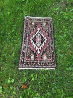 Klein tapijt rood/bruin/zwart, Antiek en Kunst, Antiek | Kleden en Textiel, Ophalen