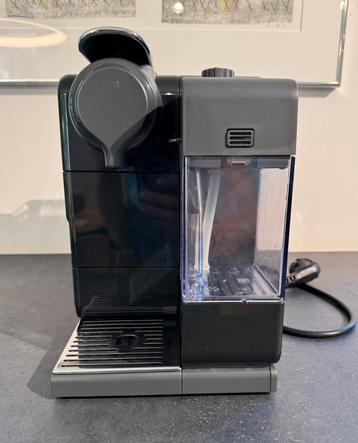 Nespresso DeLonghi Lattissima touch EN560 B beschikbaar voor biedingen
