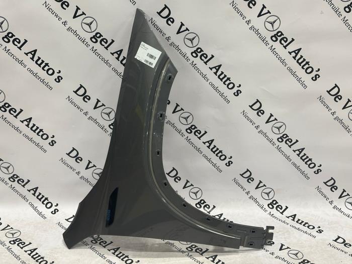 Scherm rechts-voor van een Mercedes EQB (7787), Auto-onderdelen, Carrosserie en Plaatwerk, Mercedes-Benz, Gebruikt, 3 maanden garantie