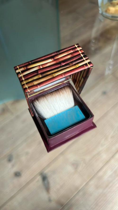 Benefit hoola matte bronzer contouring, Sieraden, Tassen en Uiterlijk, Uiterlijk | Cosmetica en Make-up, Zo goed als nieuw, Gehele gezicht