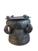 Dongson trommel van brons. Het is gemaakt in Indonesie., Antiek en Kunst, Antiek | Koper en Brons, Ophalen of Verzenden, Brons