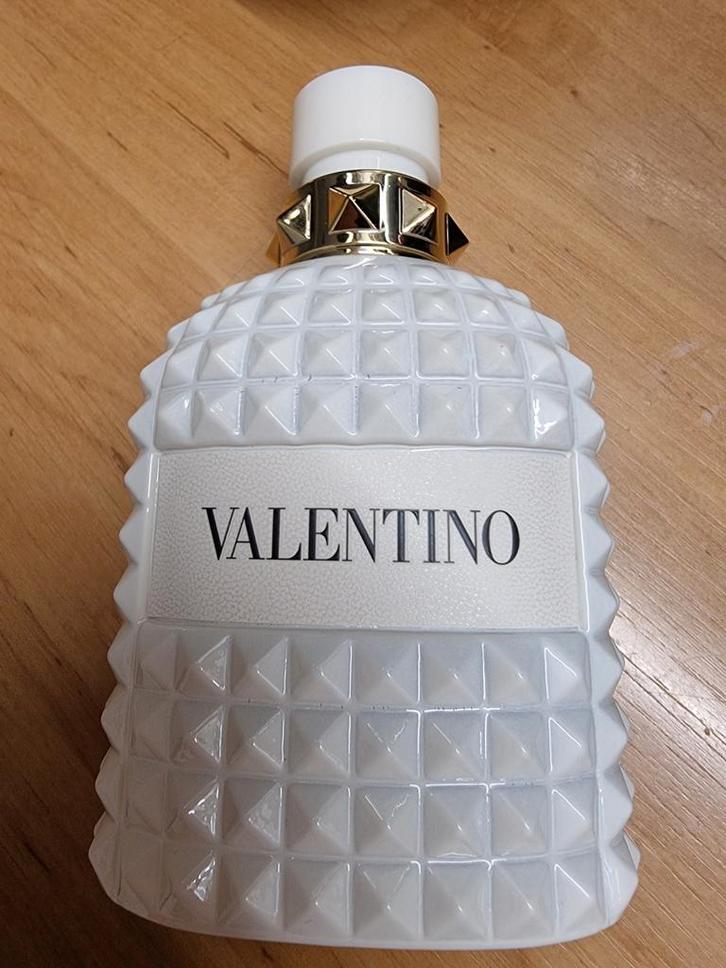 Valentino Born in Roma Uomo rendez-vous Ivory100 ml limited, Sieraden, Tassen en Uiterlijk, Uiterlijk | Parfum, Nieuw, Verzenden