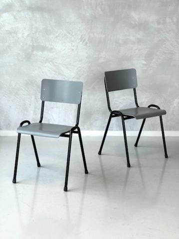 Retro eettafelstoelen nieuw kantoorstoelen grijs prijs p/st beschikbaar voor biedingen