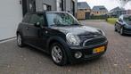 Mini 1.6 ONE 2010 Zwart, Voorwielaandrijving, 40 €/maand, 4 cilinders, 4 stoelen