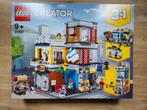 Nieuw sealed box: Lego Creator Woonhuis, dierenwinkel & cafe, Ophalen of Verzenden, Nieuw, Complete set, Lego