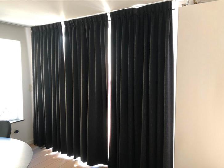 Verduisterend gordijn (deur), Huis en Inrichting, Stoffering | Gordijnen en Lamellen, Zo goed als nieuw, 200 cm of meer, Zwart