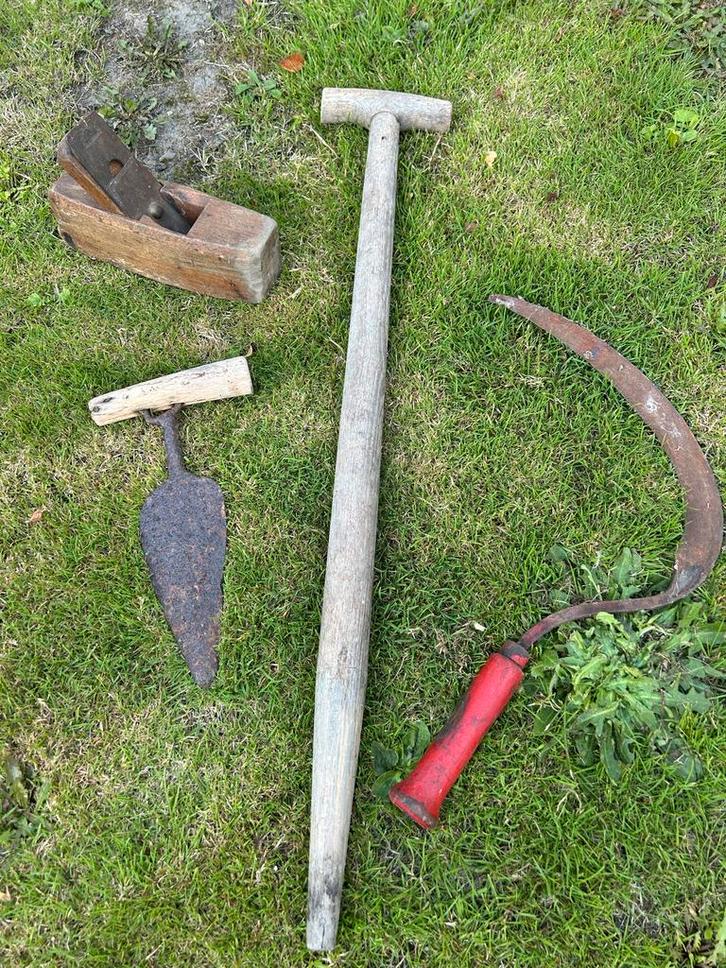 Oud tuindersgereedschap - Zeis, sikkel, etc., Antiek en Kunst, Antiek | Gereedschap en Instrumenten, Ophalen