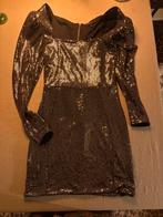 Prachtig feestelijke jurk van Nikkie goud glitter Medium, Ophalen of Verzenden, Zo goed als nieuw, Maat 38/40 (M), Zwart