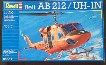  Revell  Bell AB-212 / UH-1N 1:72
