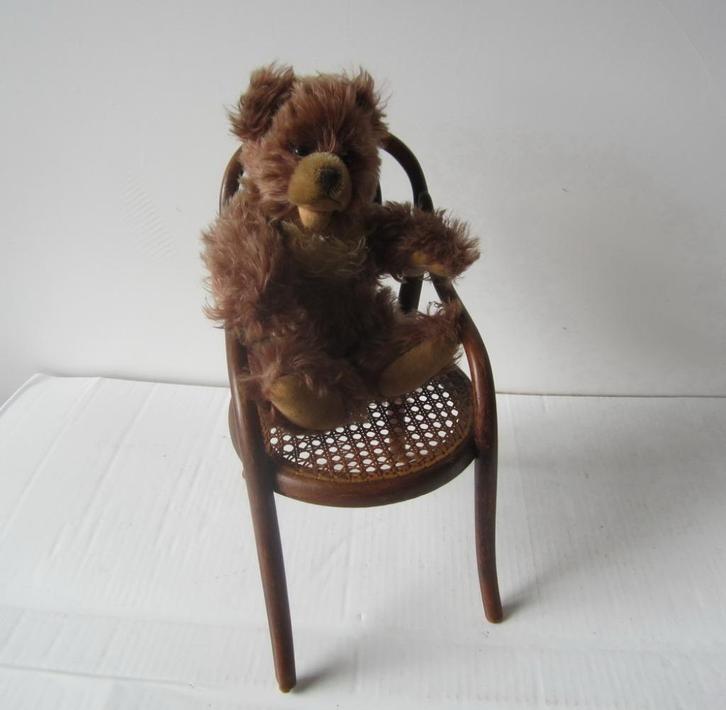 Antiek stoeltje vr pop of beer,Thonet, Kohn, Fischel,ca 1880, Antiek en Kunst, Antiek | Speelgoed, Verzenden
