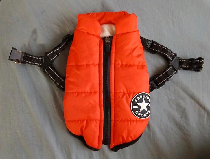 4 verschillende maten, kleuren honden jasjes honden kleding, Dieren en Toebehoren, Hondenkleding, Zo goed als nieuw, Hondenjas